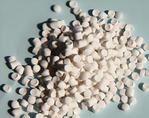 第二代TPE爽滑母粒技术量产:丝滑手感与加工性改善的双重优势
